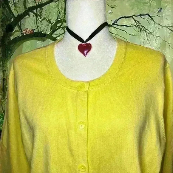 NWT Eddie Bauer Yellow Button Up - Picture 2 of 9